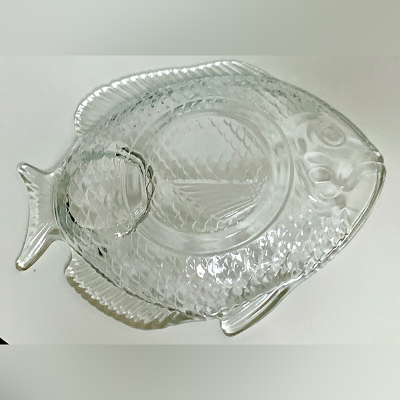 Mid Century Vintage Arcoroc France Clear Glass Figural Fish Shaped Plate - Picture 3 of 3